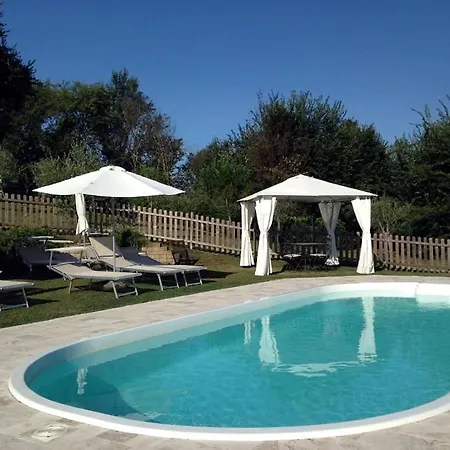 別荘 Rural Holiday Home In Montecarotto With Swimming Pool *