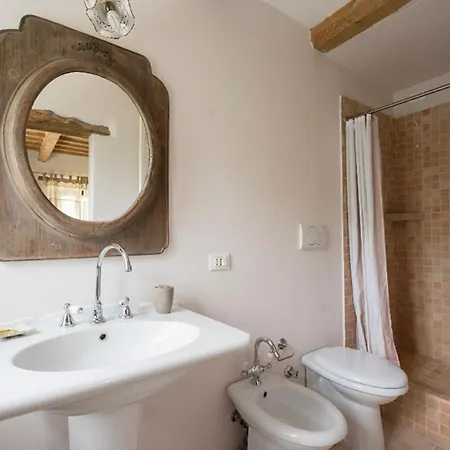 Rural Holiday Home In Montecarotto With Swimming Pool 別荘 Montecarotto