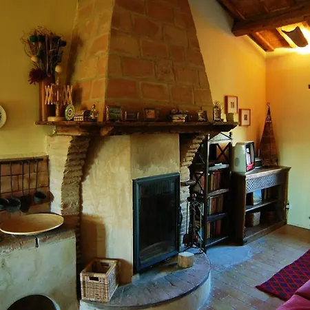 別荘 Rural Holiday Home In Montecarotto With Swimming Pool
